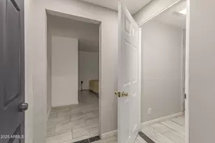 6025 S 13th St, Phoenix, AZ 85042 - Photo 30