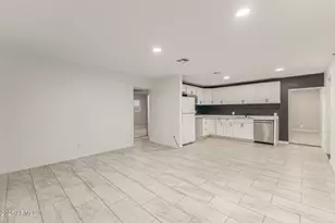 6025 S 13th St, Phoenix, AZ 85042 - Photo 16