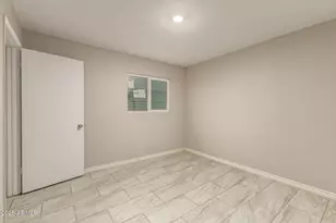 6025 S 13th St, Phoenix, AZ 85042 - Photo 32