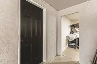 6025 S 13th St, Phoenix, AZ 85042 - Photo 14