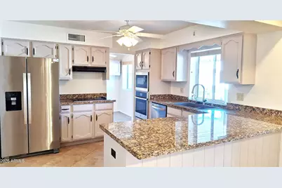 8350 E Lakeview Avenue, Mesa, AZ 85209 - Photo 4