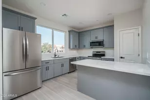 2601 E Clarendon Ave, Phoenix, AZ 85016 - Photo 2