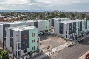 2601 E Clarendon Ave, Phoenix, AZ 85016 - Photo 1