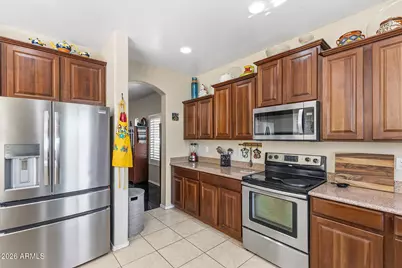 17837 W Watson Lane, Surprise, AZ 85388 - Photo 20