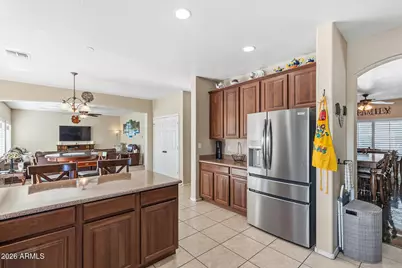 17837 W Watson Lane, Surprise, AZ 85388 - Photo 14