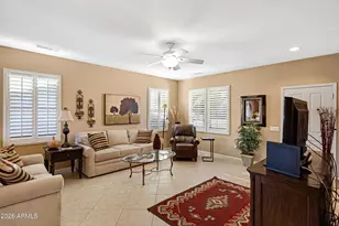 19253 N Hunters Run, Surprise, AZ 85387 - Photo 6