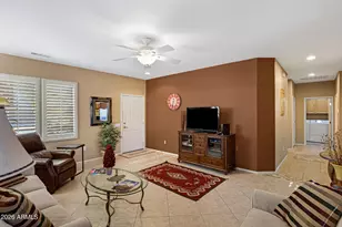 19253 N Hunters Run, Surprise, AZ 85387 - Photo 8