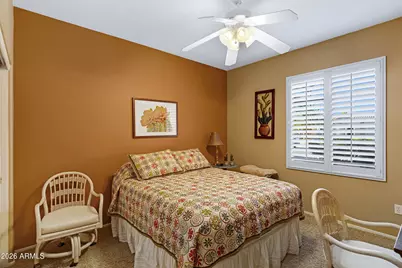 19253 N Hunters Run, Surprise, AZ 85387 - Photo 16