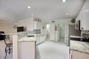 2210 E Paraiso Dr, Phoenix, AZ 85024 - Photo 14