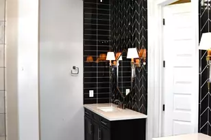 4522 E Vista Bonita Dr, Phoenix, AZ 85050 - Photo 14