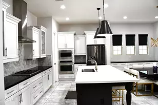 4522 E Vista Bonita Dr, Phoenix, AZ 85050 - Photo 4