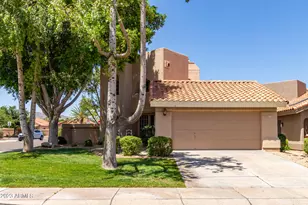 3234 E Ashurst Dr, Phoenix, AZ 85048 - Photo 40