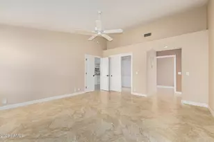 10910 W Mohawk Ln, Peoria, AZ 85373 - Photo 18