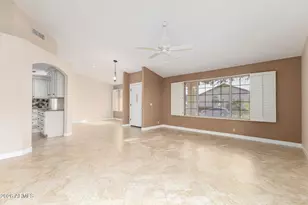 10910 W Mohawk Ln, Peoria, AZ 85373 - Photo 6