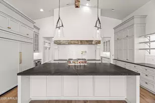 4716 N Dromedary Rd, Phoenix, AZ 85018 - Photo 8