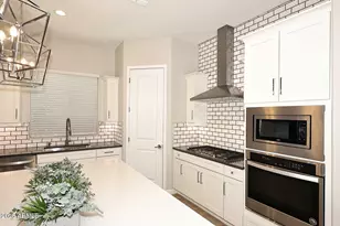 2048 E Park View Ln, Phoenix, AZ 85024 - Photo 16