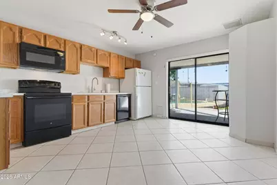 18212 N 34th Lane, Phoenix, AZ 85053 - Photo 8