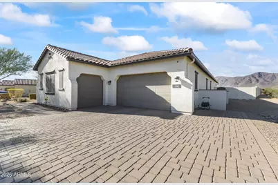 8424 N 194th Drive, Waddell, AZ 85355 - Photo 4