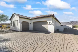 8424 N 194th Dr, Waddell, AZ 85355 - Photo 4