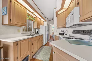 17200 W Bell Rd, Surprise, AZ 85374 - Photo 20