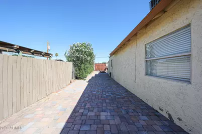 8223 S Calle Azteca --, Guadalupe, AZ 85283 - Photo 32