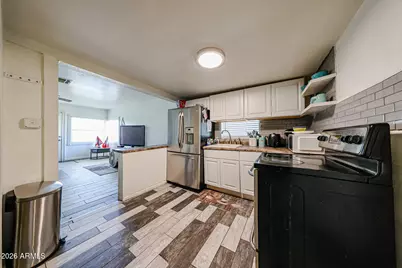 8223 S Calle Azteca --, Guadalupe, AZ 85283 - Photo 8