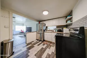 8223 S Calle Azteca --, Guadalupe, AZ 85283 - Photo 8