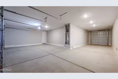 11663 W Luxton Lane, Avondale, AZ 85323 - Photo 2