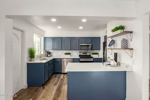 1941 W Mitchell Dr, Phoenix, AZ 85015 - Photo 12