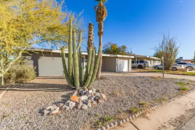 9016 W Santa Cruz Boulevard, Arizona City, AZ 85123 - Photo 1
