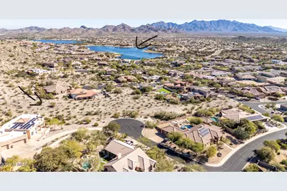 10817 S Sunset Drive #32, Goodyear, AZ 85338 - Photo 2