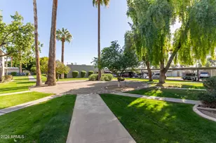 4394 N 36th St, Phoenix, AZ 85018 - Photo 24