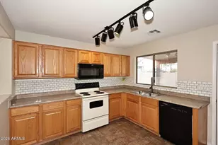 14856 N 147th Dr, Surprise, AZ 85379 - Photo 10