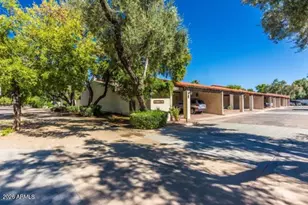 2 E Loma Ln, Phoenix, AZ 85020 - Photo 2