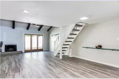 2 E Loma Lane, Phoenix, AZ 85020 - Photo 4