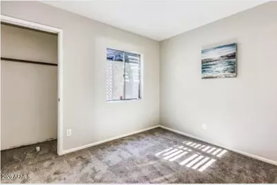 2 E Loma Lane, Phoenix, AZ 85020 - Photo 20