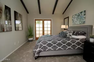 2 E Loma Ln, Phoenix, AZ 85020 - Photo 24