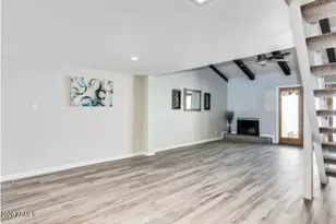 2 E Loma Ln, Phoenix, AZ 85020 - Photo 6