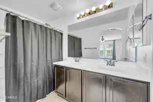 2121 N 77th Dr, Phoenix, AZ 85035 - Photo 14