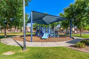 2121 N 77th Dr, Phoenix, AZ 85035 - Photo 32