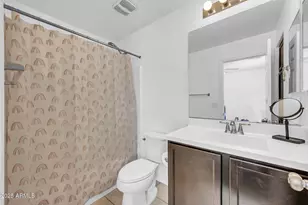 2121 N 77th Dr, Phoenix, AZ 85035 - Photo 16