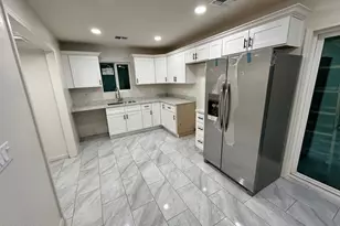 4020 S 15th St, Phoenix, AZ 85040 - Photo 2