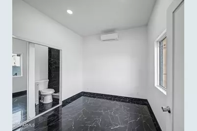 4020 S 15th Street, Phoenix, AZ 85040 - Photo 8