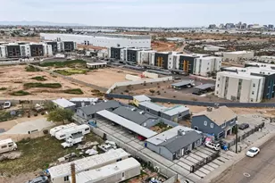 4028 S 15th St, Phoenix, AZ 85040 - Photo 32