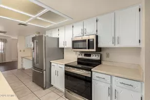 520 S Greenfield Rd, Mesa, AZ 85206 - Photo 10