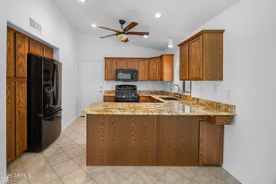 18064 W Stinson Drive, Surprise, AZ 85374 - Photo 10