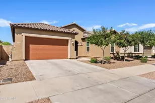21128 E Arroyo Verde Dr, Queen Creek, AZ 85142 - Photo 2