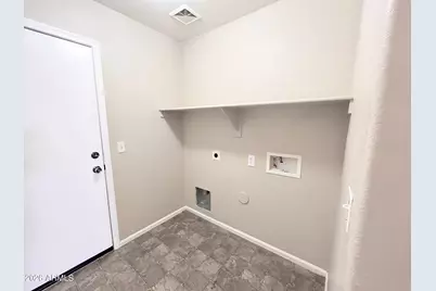 22693 N Davis Way, Maricopa, AZ 85138 - Photo 16