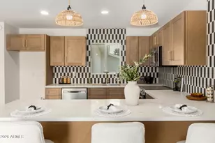 516 E Greenway Dr, Tempe, AZ 85282 - Photo 4