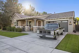 3831 E Weather Vane Rd, Gilbert, AZ 85296 - Photo 4